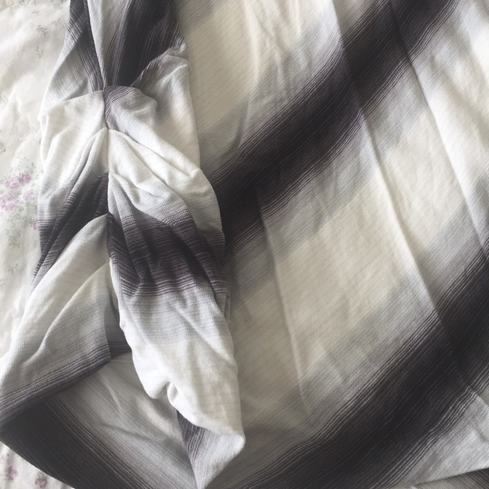 Top - Picture 3 of 5